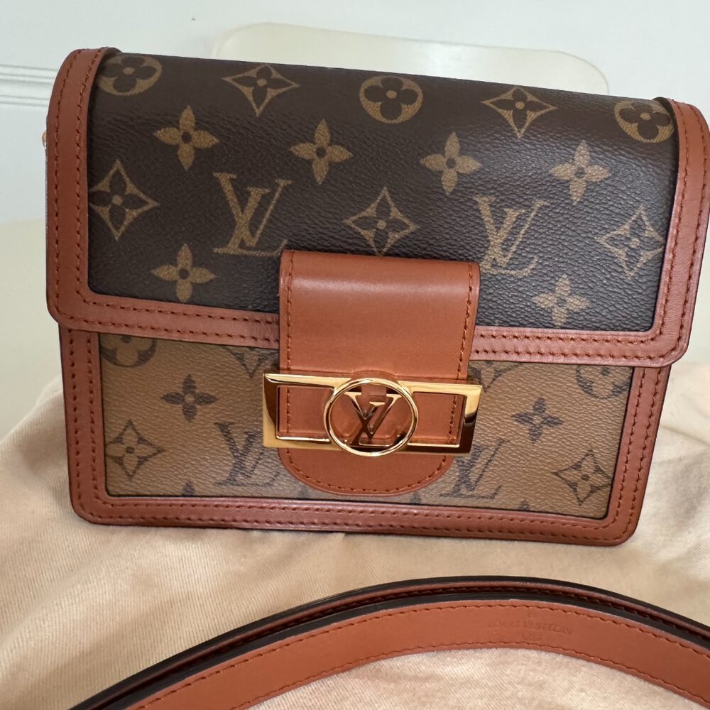 Louis Vuitton Mini Dauphine bag - Picture 2 of 16